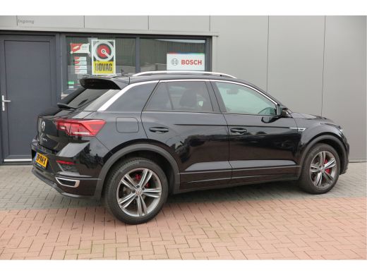 Volkswagen T-Roc 1.5 TSI 150pk DSG Sport Business R-Line , Pano , Virtual , Xenon, Leder, Navi , Carplay , LMV, PD... ActivLease financial lease
