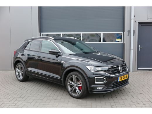 Volkswagen T-Roc 1.5 TSI 150pk DSG Sport Business R-Line , Pano , Virtual , Xenon, Leder, Navi , Carplay , LMV, PD... ActivLease financial lease