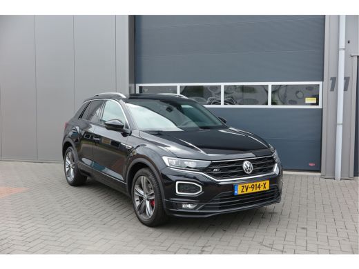 Volkswagen T-Roc 1.5 TSI 150pk DSG Sport Business R-Line , Pano , Virtual , Xenon, Leder, Navi , Carplay , LMV, PD... ActivLease financial lease