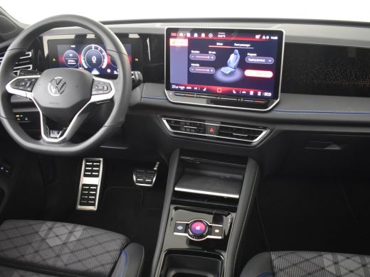 Volkswagen Tiguan 1.5 eHybrid R-Line Edition 204Pk DSG/AUTO | Glazen panorama-dak | SOH 100% | Achteruitrijcamera |... ActivLease financial lease