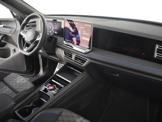 Volkswagen Tiguan 1.5 eHybrid R-Line Edition 204Pk DSG/AUTO | Glazen panorama-dak | SOH 100% | Achteruitrijcamera |... ActivLease financial lease
