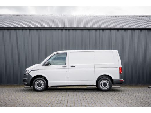 Volkswagen Transporter 2.0 TDI L1H1 | 150 PK | Automaat | 1e Eigenaar | Cruise | Carplay | Zijschuifdeur R+L | Airco ActivLease financial lease