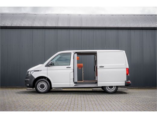 Volkswagen Transporter 2.0 TDI L1H1 | 150 PK | Automaat | 1e Eigenaar | Cruise | Carplay | Zijschuifdeur R+L | Airco ActivLease financial lease