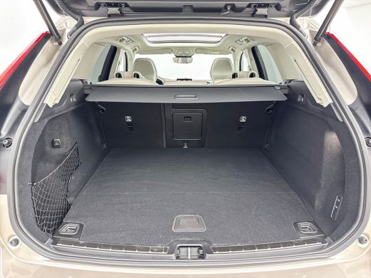 Volvo  XC60 T8 Recharge Ultra Bright Excecutive | 21" | Luchtvering | Geventileerd Nappa | Massagestoelen | B... ActivLease financial lease