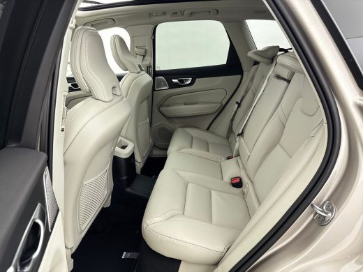 Volvo  XC60 T8 Recharge Ultra Bright Excecutive | 21" | Luchtvering | Geventileerd Nappa | Massagestoelen | B... ActivLease financial lease