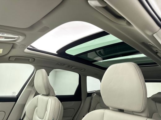 Volvo  XC60 T8 Recharge Ultra Bright Excecutive | 21" | Luchtvering | Geventileerd Nappa | Massagestoelen | B... ActivLease financial lease