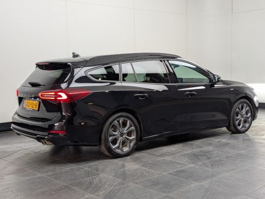 Ford Focus 1.0 EcoBoost 155pk Hybrid ST Line Automaat | Winterpack | Groot Navigatie | Sync 4 | CarPlay/Andr... ActivLease financial lease