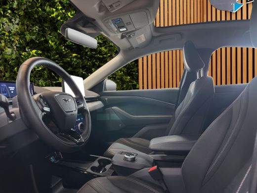 Ford Mustang Mach-E Mach-E Standard RWD 75 kWh | SOH 90% | Pano | Adapt. Cruise | Blis | B&O | Apple Carplay | 19'' ActivLease financial lease