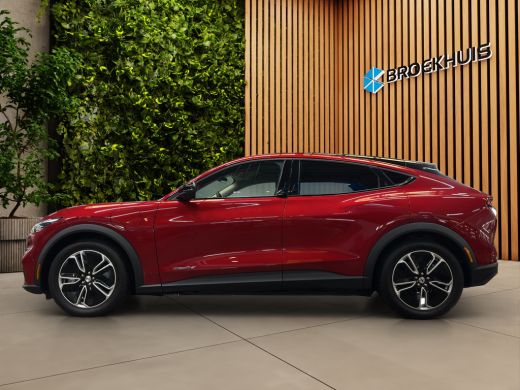 Ford Mustang Mach-E Mach-E Standard RWD 75 kWh | SOH 90% | Pano | Adapt. Cruise | Blis | B&O | Apple Carplay | 19'' ActivLease financial lease