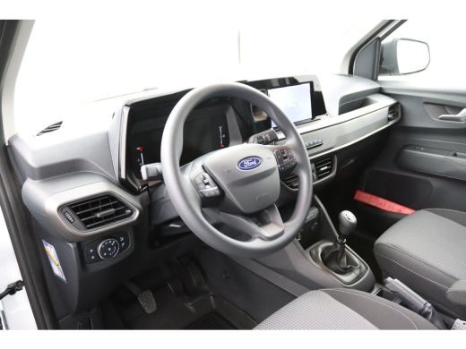 Ford Transit Courier 1.5 EcoBlue Trend | Diesel | Nieuw | Trekhaak | LM velgen | BPM vrijstelling | CarPlay/Android Auto ActivLease financial lease