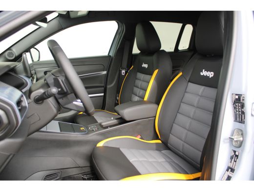 Jeep Avenger 4xe The North Face | 8 Jaar garantie | Navigatie | Camera | Elektrische achterklep | Climate cont... ActivLease financial lease