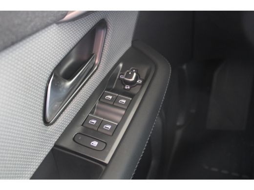 Opel Grandland 1.6 Turbo Plug-in-Hybrid GS | Trekhaak | Navigatie | Panoramadak | Matrix koplampen | AGR stoelen... ActivLease financial lease