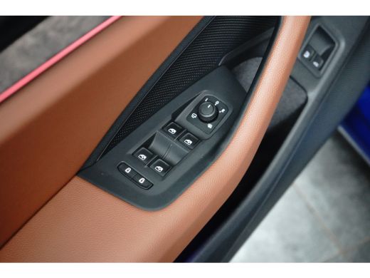 Skoda Superb Combi 1.5 TSI PHEV 204pk Laurin & Klement | Trekhaak | 360 Camera | Stoelverwarming & Ventilatie ... ActivLease financial lease