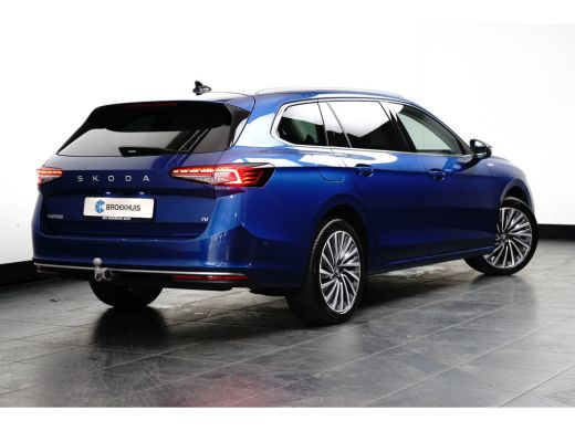 Skoda Superb Combi 1.5 TSI PHEV 204pk Laurin & Klement | Trekhaak | 360 Camera | Stoelverwarming & Ventilatie ... ActivLease financial lease