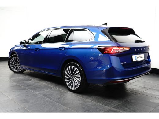 Skoda Superb Combi 1.5 TSI PHEV 204pk Laurin & Klement | Trekhaak | 360 Camera | Stoelverwarming & Ventilatie ... ActivLease financial lease