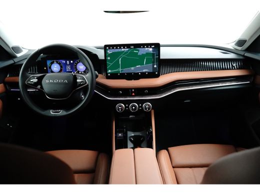 Skoda Superb Combi 1.5 TSI PHEV 204pk Laurin & Klement | Trekhaak | 360 Camera | Stoelverwarming & Ventilatie ... ActivLease financial lease