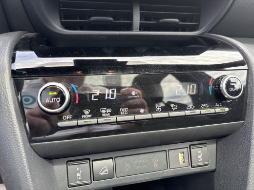 Toyota Yaris Cross 1.5 Hybrid Adventure AWD | Panoramadak | Parkeersensoren | HUD | ActivLease financial lease