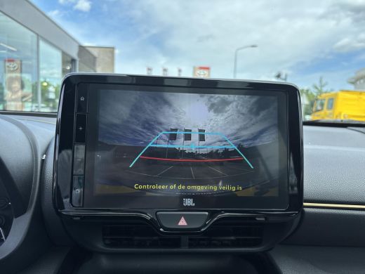 Toyota Yaris Cross 1.5 Hybrid Adventure AWD | Panoramadak | Parkeersensoren | HUD | ActivLease financial lease