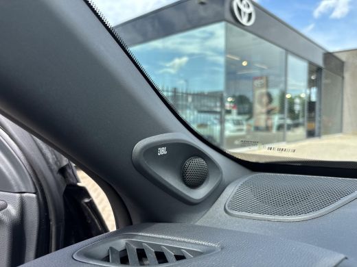 Toyota Yaris Cross 1.5 Hybrid Adventure AWD | Panoramadak | Parkeersensoren | HUD | ActivLease financial lease