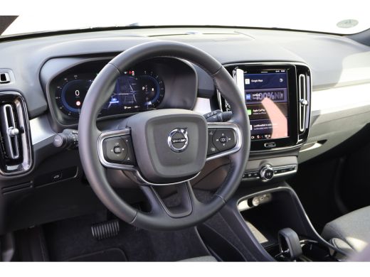 Volvo  XC40 2.0 B4 Plus Dark | Black Edition | Trekhaak | Harman Kardon | BLIS | ActivLease financial lease
