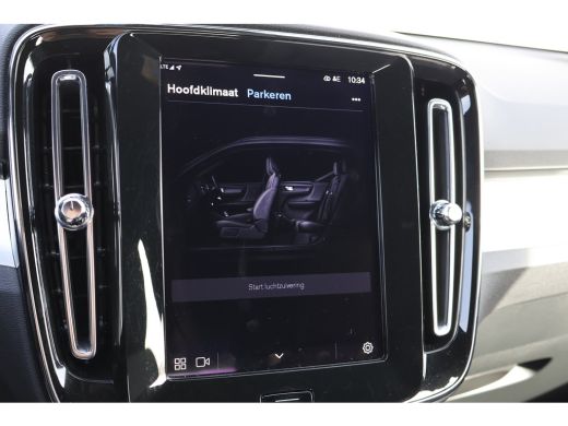 Volvo  XC40 2.0 B4 Plus Dark | Black Edition | Trekhaak | Harman Kardon | BLIS | ActivLease financial lease