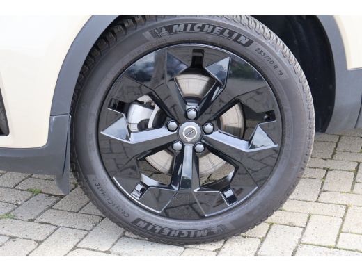 Volvo  XC40 2.0 B4 Plus Dark | Black Edition | Trekhaak | Harman Kardon | BLIS | ActivLease financial lease
