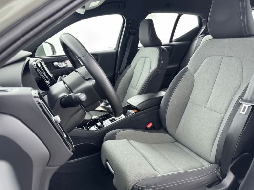 Volvo  XC40 T4 Recharge Plus Bright | 18" | Elektr. verst. Stoelen | Adaptieve Cruise | BLIS | Keyless | Stoe... ActivLease financial lease