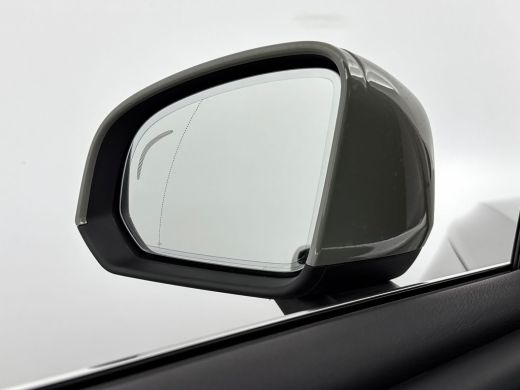 Volvo  XC40 T4 Recharge Plus Bright | 18" | Elektr. verst. Stoelen | Adaptieve Cruise | BLIS | Keyless | Stoe... ActivLease financial lease