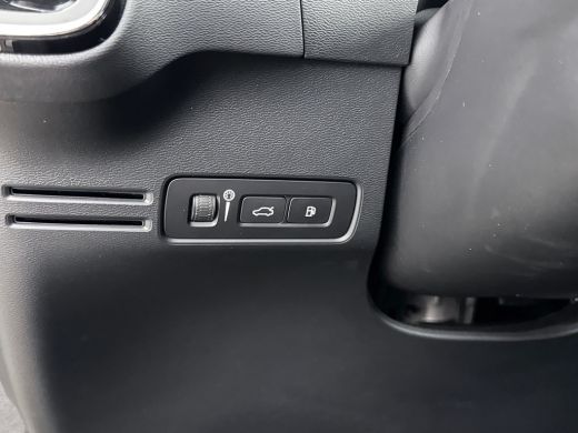 Volvo  XC40 T4 Recharge Plus Bright | 18" | Elektr. verst. Stoelen | Adaptieve Cruise | BLIS | Keyless | Stoe... ActivLease financial lease