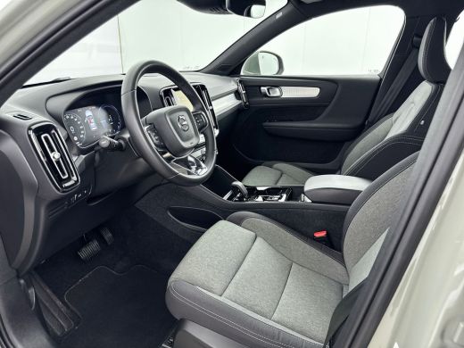 Volvo  XC40 T4 Recharge Plus Bright | 18" | Elektr. verst. Stoelen | Adaptieve Cruise | BLIS | Keyless | Stoe... ActivLease financial lease