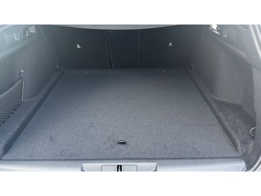 Peugeot 308 Allure | Elektrische parkeerrem | Extra getinte achterste zijruiten en achterruit | ISOFIX-bevest... ActivLease financial lease