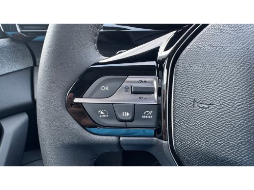 Peugeot 308 Allure | Elektrische parkeerrem | Extra getinte achterste zijruiten en achterruit | ISOFIX-bevest... ActivLease financial lease