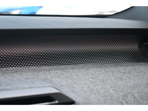 Peugeot e-3008 GT | Elektrische parkeerrem | Extra getinte achterste zijruiten en achterruit ActivLease financial lease