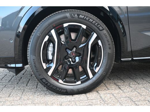 Peugeot e-3008 GT | Elektrische parkeerrem | Extra getinte achterste zijruiten en achterruit ActivLease financial lease