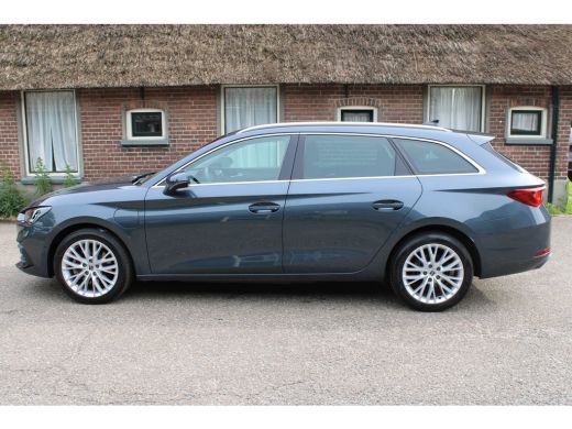 Seat Leon Sportstourer 1.4 TSI eHybrid PHEV EXCELLENCE SOh 99,2% NAVI ECC TREKHAAK LED 59000KM!!! ActivLease financial lease