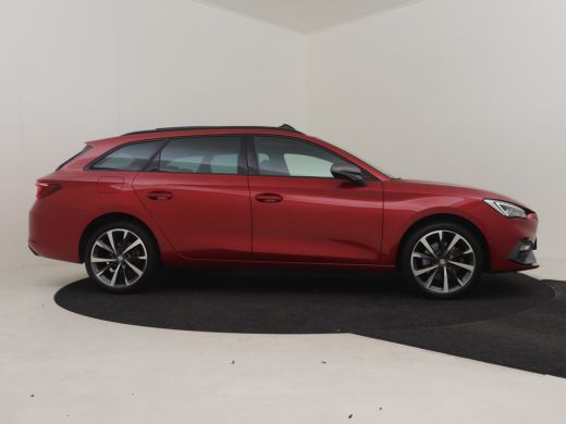 Seat Leon Sportstourer 1.4 TSI eHybrid PHEV FR Business Intense 204PK DSG/AUTO | Elektrisch glazen panorama... ActivLease financial lease