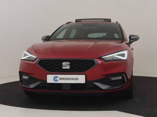 Seat Leon Sportstourer 1.4 TSI eHybrid PHEV FR Business Intense 204PK DSG/AUTO | Elektrisch glazen panorama... ActivLease financial lease