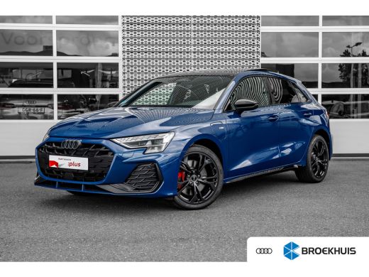 Audi A3 Sportback TFSI e 200 kW S line | Panoramadak | Leder | Achteruitrijcamera | Stoelverwarming |