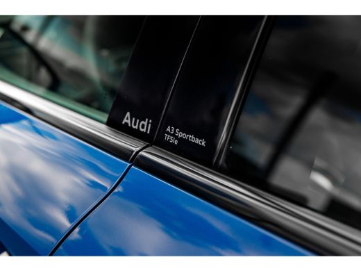 Audi A3 Sportback TFSI e 200 kW S line | Panoramadak | Leder | Achteruitrijcamera | Stoelverwarming | ActivLease financial lease