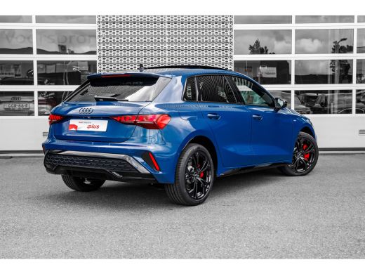 Audi A3 Sportback TFSI e 200 kW S line | Panoramadak | Leder | Achteruitrijcamera | Stoelverwarming | ActivLease financial lease