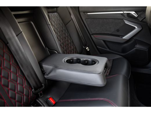 Audi A3 Sportback TFSI e 200 kW S line | Panoramadak | Leder | Achteruitrijcamera | Stoelverwarming | ActivLease financial lease
