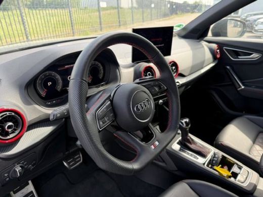 Audi Q2 35 TFSI S Edition 150 PK | Trekhaak | SONOS | Sportstoelen plus | Privacy glas ActivLease financial lease