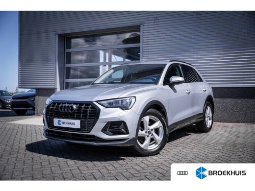 Audi Q3 35 TFSI advanced | Achteruitrijcamera | Voorstoelen verwarmd | wegklapbare trekhaak