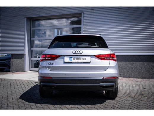 Audi Q3 35 TFSI advanced | Achteruitrijcamera | Voorstoelen verwarmd | wegklapbare trekhaak ActivLease financial lease
