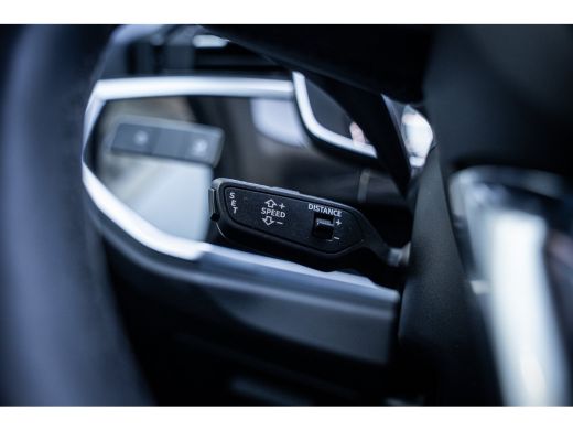 Audi Q3 35 TFSI advanced | Achteruitrijcamera | Voorstoelen verwarmd | wegklapbare trekhaak ActivLease financial lease