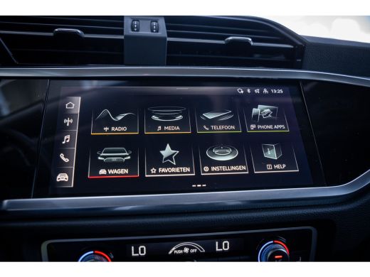 Audi Q3 35 TFSI advanced | Achteruitrijcamera | Voorstoelen verwarmd | wegklapbare trekhaak ActivLease financial lease