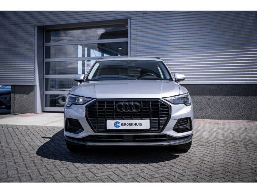 Audi Q3 35 TFSI advanced | Achteruitrijcamera | Voorstoelen verwarmd | wegklapbare trekhaak ActivLease financial lease