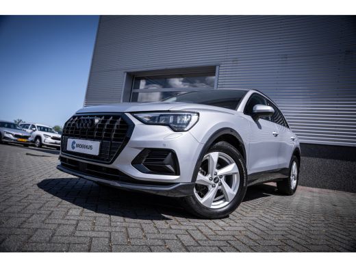 Audi Q3 35 TFSI advanced | Achteruitrijcamera | Voorstoelen verwarmd | wegklapbare trekhaak ActivLease financial lease