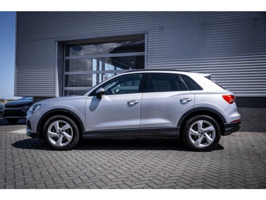 Audi Q3 35 TFSI advanced | Achteruitrijcamera | Voorstoelen verwarmd | wegklapbare trekhaak ActivLease financial lease
