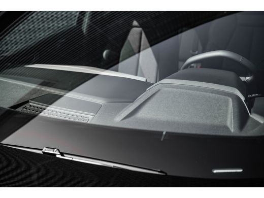 Audi Q4 e-tron S edition Competition | Achterklep, automatisch bedienbaar | Achteruitrijcamera | Adaptive cruise... ActivLease financial lease